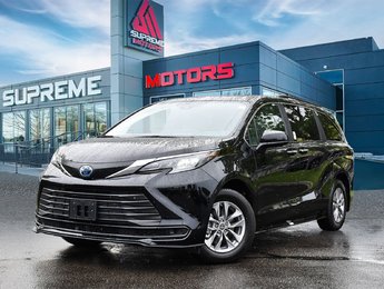 2025 Toyota Sienna HYBRID XLE