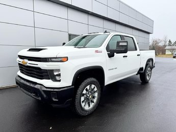 2025 Chevrolet Silverado 2500 4WD CUSTOM CREW