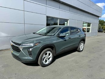 2025 Chevrolet Trax LS