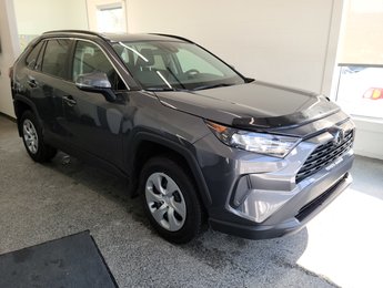 2021 Toyota RAV4 LE AWD