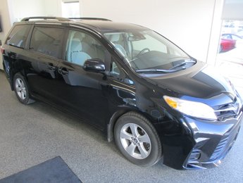 Toyota Sienna LE FWD V6 2020