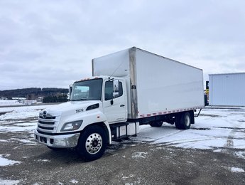 Hino 338 26 ft box 2020