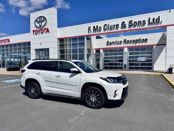 2017 Toyota Highlander SE