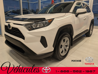 Toyota RAV4 LE AWD 2020