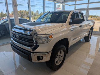 Toyota Tundra 4X4 Double Cab TRD Off Road 2015