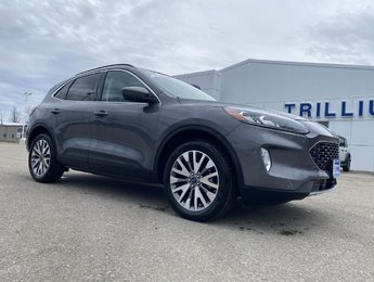 2022 Ford Escape Titanium Hybrid