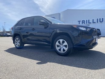 Toyota RAV4 LE 2022
