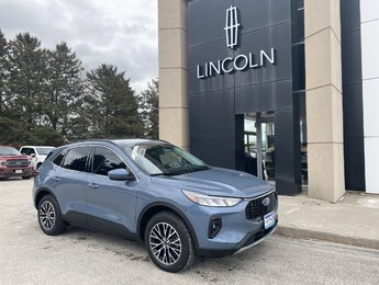 Ford Escape PHEV 2025