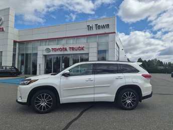 2017 Toyota Highlander SE