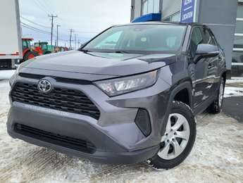 2022 Toyota RAV4 LE