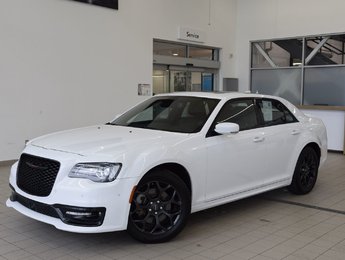 2023 Chrysler 300 300S+AWD+ALPINE+CUIR+TOIT