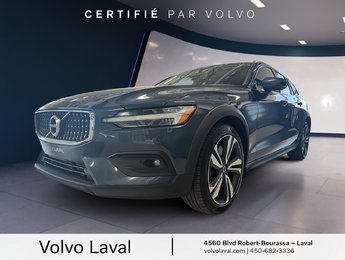 2021 Volvo V60 Cross Country BASE
