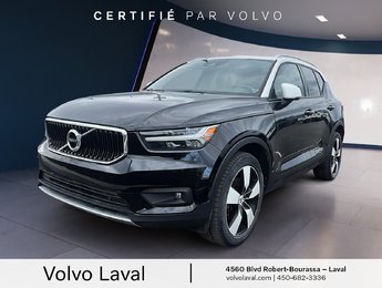 2020 Volvo XC40 Momentum
