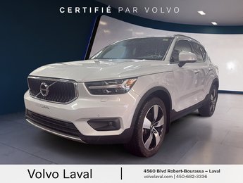 2022 Volvo XC40 Momentum