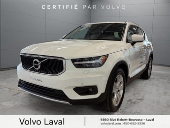 Volvo XC40 Momentum 2022