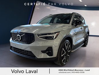 2025 Volvo XC40 Ultra Dark Theme