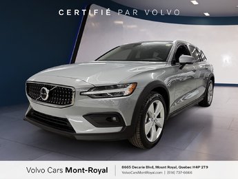 2025 Volvo V60 Cross Country Core