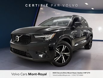Volvo XC40 Plus Dark Theme 2023