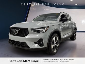 Volvo XC40 Plus Dark Theme 2024