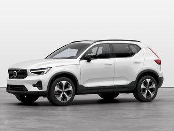 2025 Volvo XC40 PLUS VERSION FONCÉE