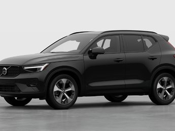 Volvo XC40 PLUS DARK THEME 2026