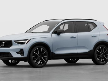 Volvo XC40 ULTRA DARK THEME 2026