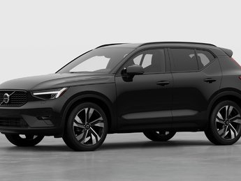 Volvo XC40 PLUS DARK THEME 2026