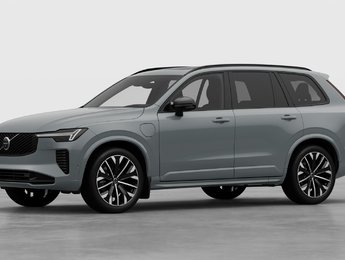 2027 Volvo XC90 Plug-in hybrid Ultra 7-Seater (Dark Theme)