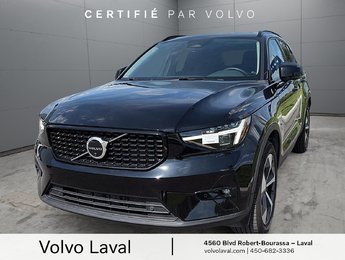Volvo XC40 Ultimate Dark Theme 2023