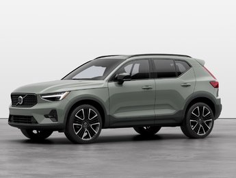 2025 Volvo XC40 Plus Dark Theme