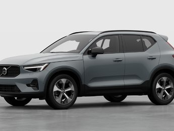 Volvo XC40 Plus Dark Theme 2026