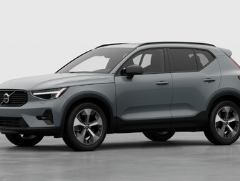 2026 Volvo XC40 Plus (Dark Theme)