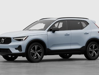 2026 Volvo XC40 Core Dark Theme