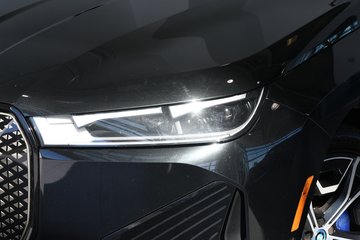Zoom on the image #2