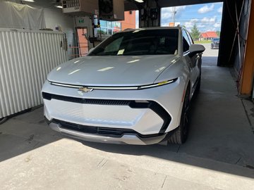 Equinox EV  2024