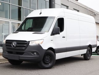 Mercedes-Benz eSprinter Cargo Van  2025