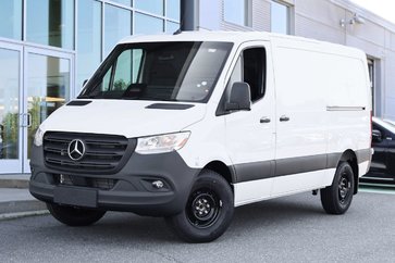 Mercedes-Benz Sprinter Cargo Van  2025