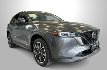 2024 Mazda CX-5 GS | Comfort Package | Local Like new, carplay and android auto!