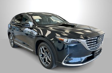 2021 Mazda CX-9 Signature | Top of the line! Bose sound system, nav, leather, top trim!