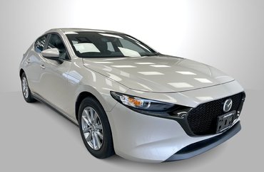 2023 Mazda 3 Sport GS | Luxury Package! Like new, local, non smoker!