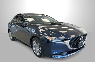 2019 Mazda 3 GS | No Accidents | Luxury Package! Non smoker, Sunroof, All weather mats!