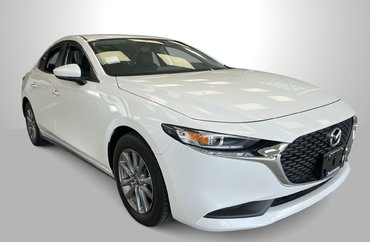2022 Mazda 3 GX | Great Value | Must see! Local, non smoker sporty!