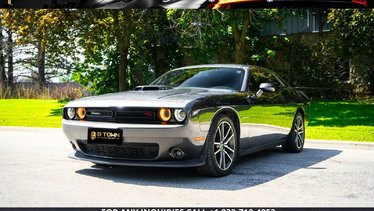 2022 Dodge Challenger R/T SHAKER