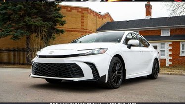 2025 Toyota Camry SE UPGRADE HYBRID
