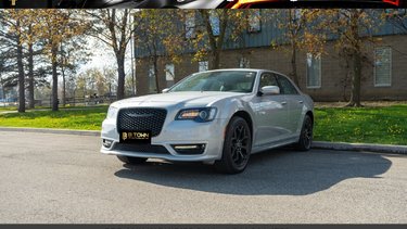 2022 Chrysler 300 Touring L AWD