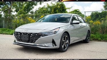2023 Hyundai Elantra Luxury