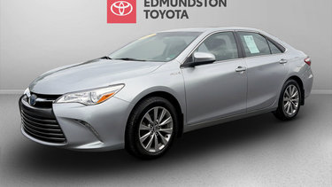 2017 Toyota CAMRY HYBRID XLE