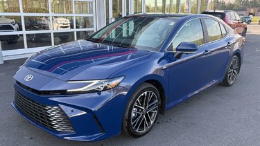 Toyota CAMRY HYBRIDE XLE AWD XLE 2025