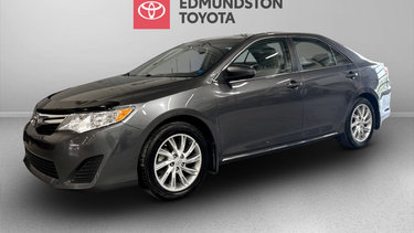 2014 Toyota CAMRY LE