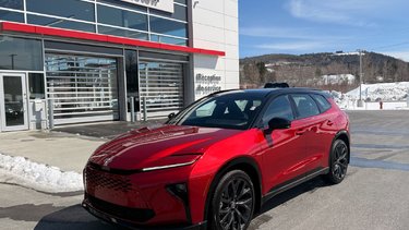 Toyota CROWN SIGNIA LIMITED Limited 2026